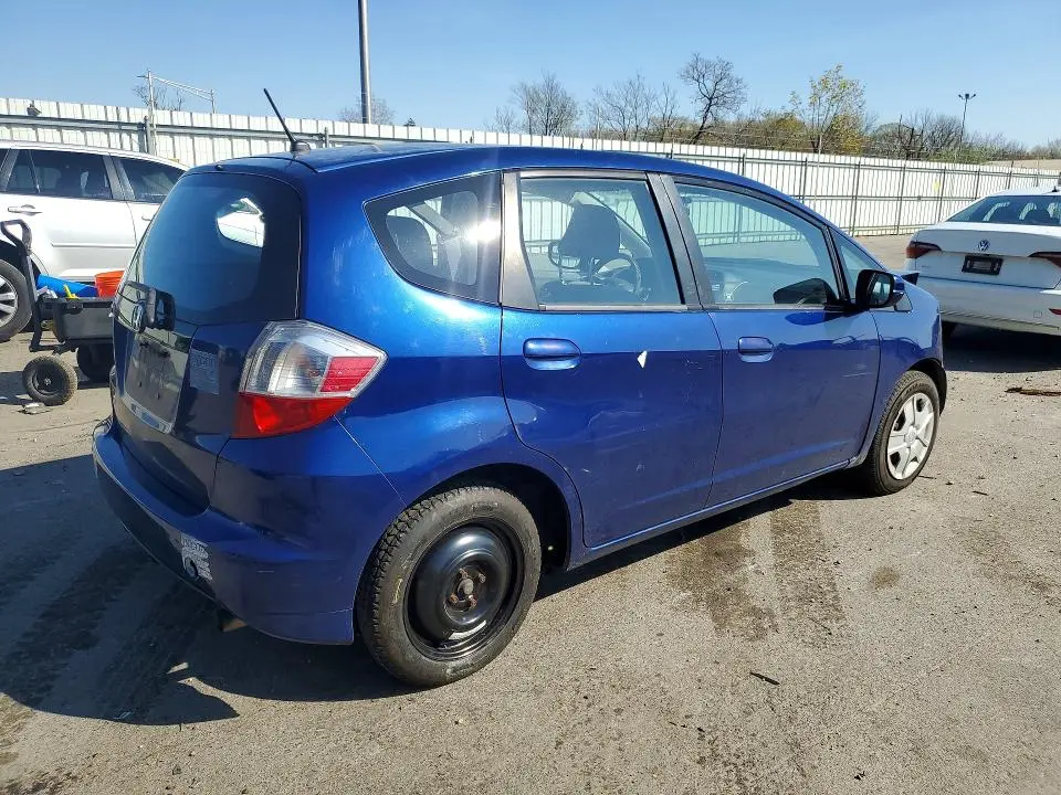 2013 HONDA FIT   