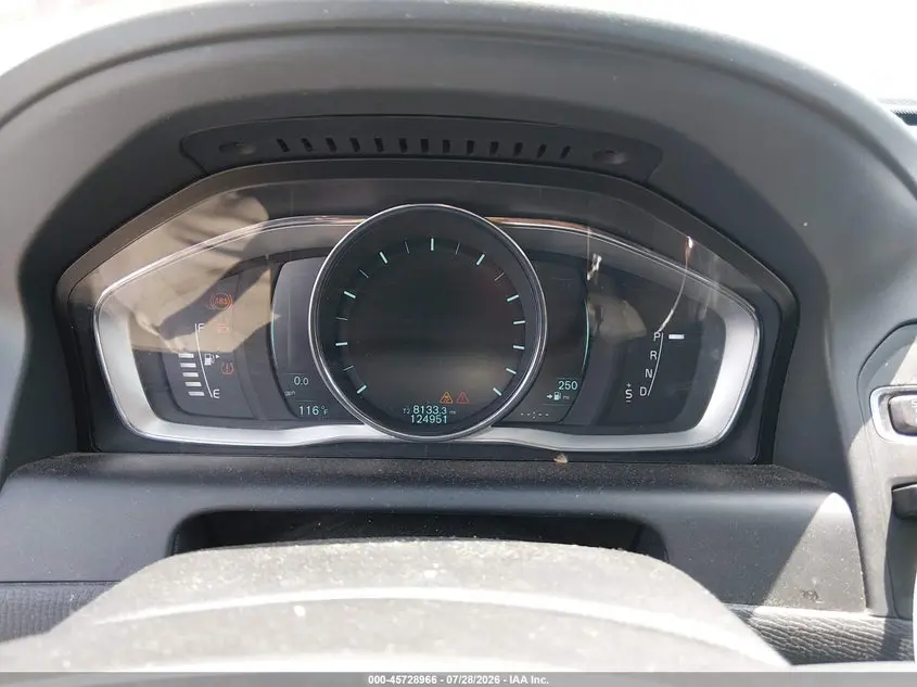2015 VOLVO XC60 T5 PLATINUM