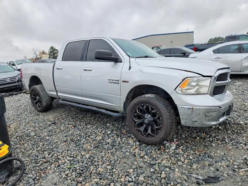 2017 RAM 1500 SLT  