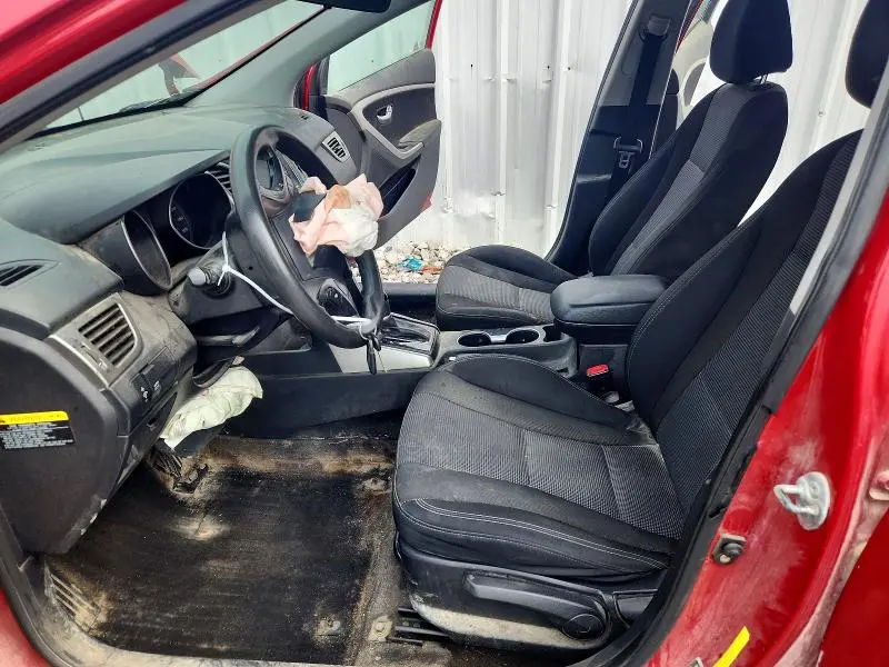 2014 HYUNDAI ELANTRA GT BASE  