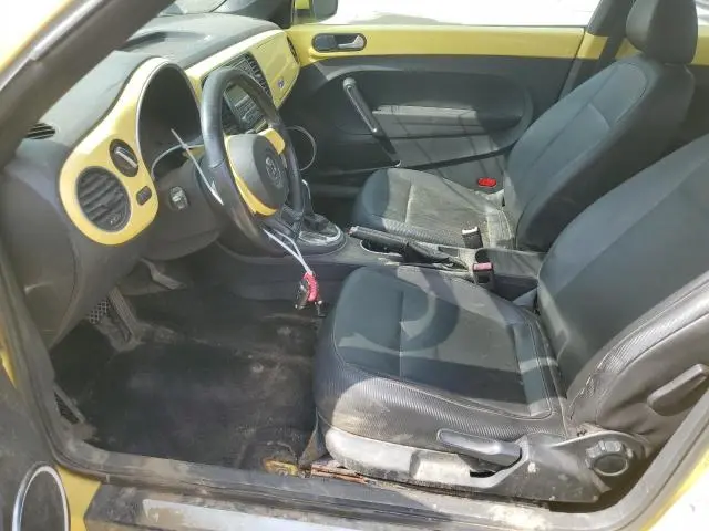 2012 VOLKSWAGEN BEETLE   