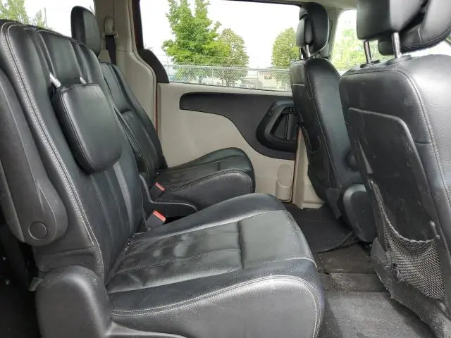 2013 CHRYSLER TOWN & COUNTRY TOURING  