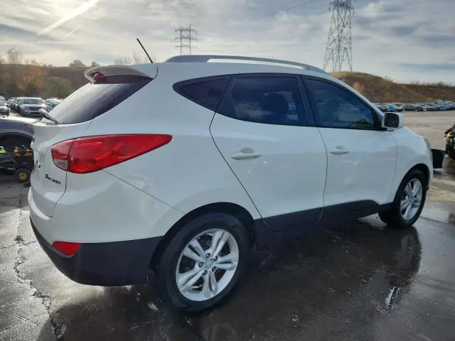 2011 HYUNDAI TUCSON GLS  