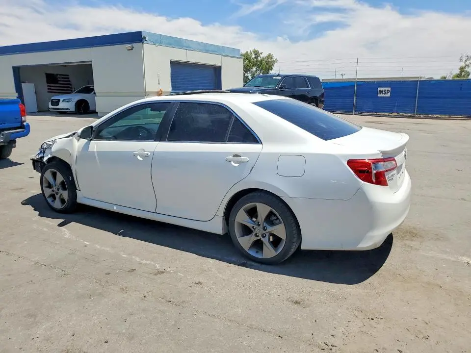 2014 TOYOTA CAMRY SE SPORT  