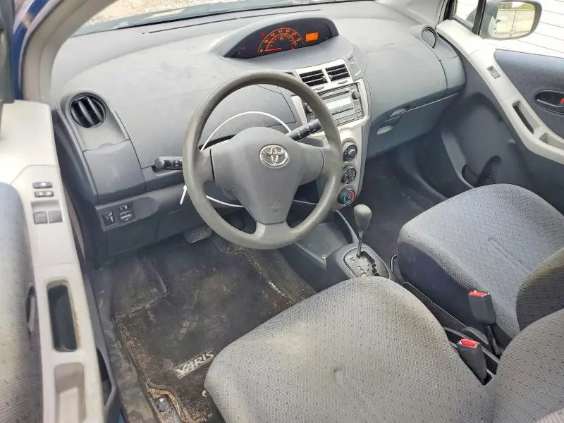 2010 TOYOTA YARIS BASE  