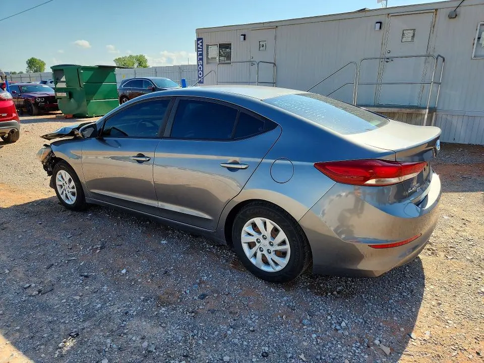 2018 HYUNDAI ELANTRA SE  