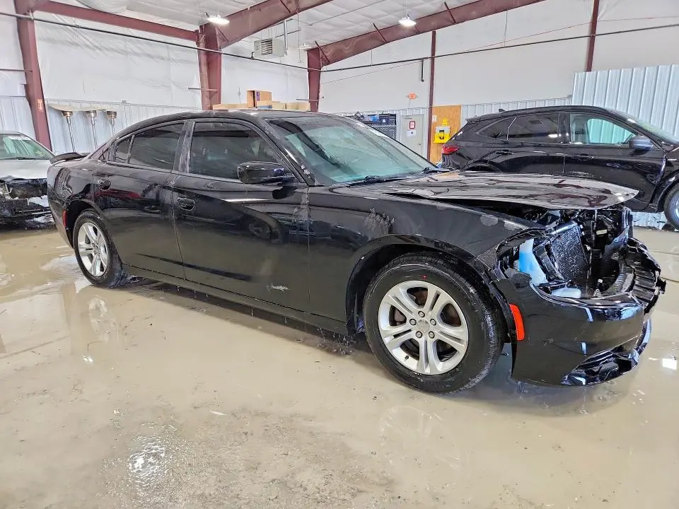 2019 DODGE CHARGER SXT  