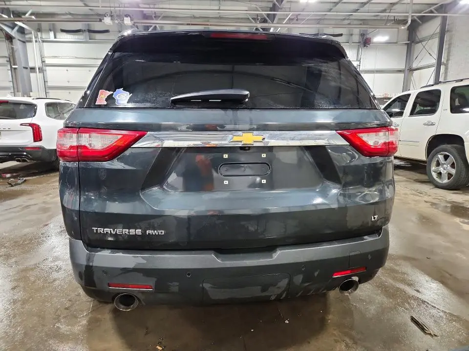 2021 CHEVROLET TRAVERSE LT  