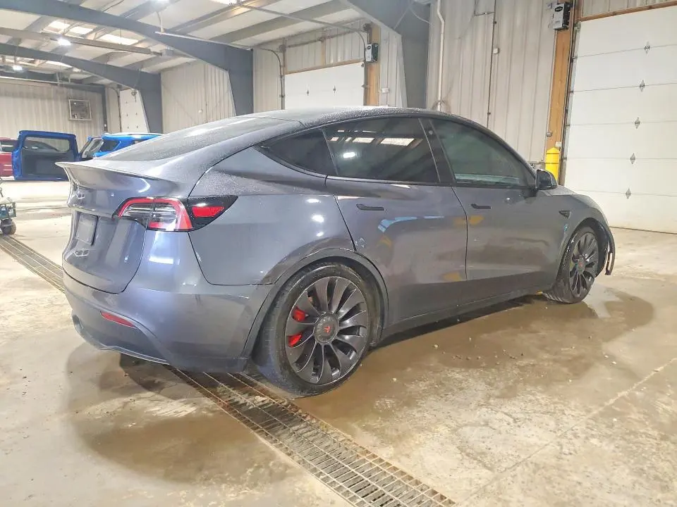 2022 TESLA MODEL Y   