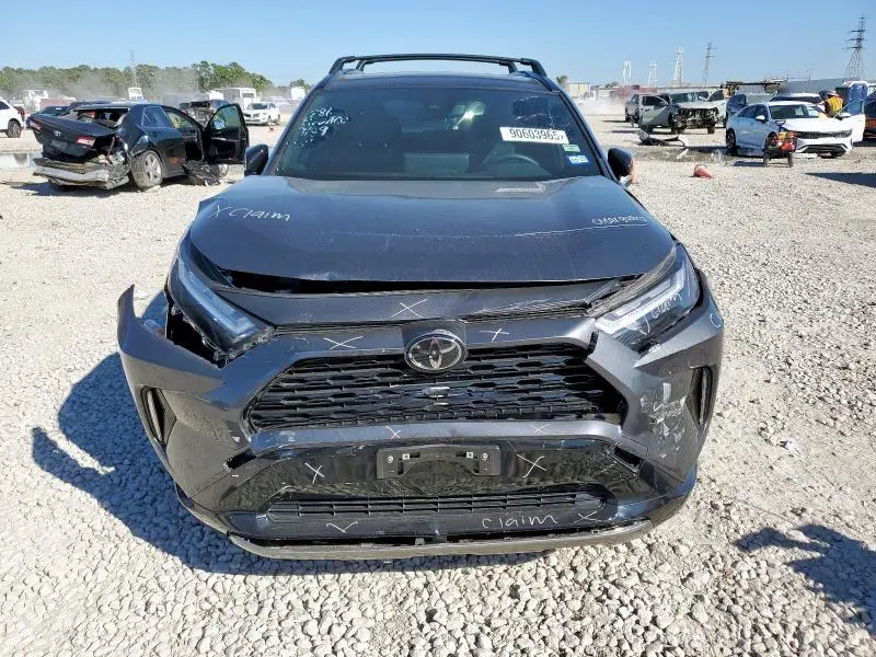 2025 TOYOTA RAV4 XSE  