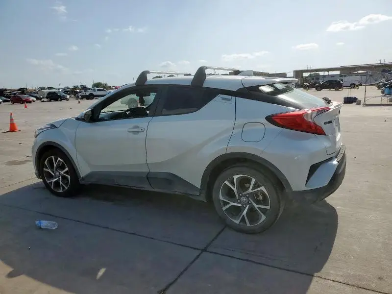 2020 TOYOTA C-HR XLE  