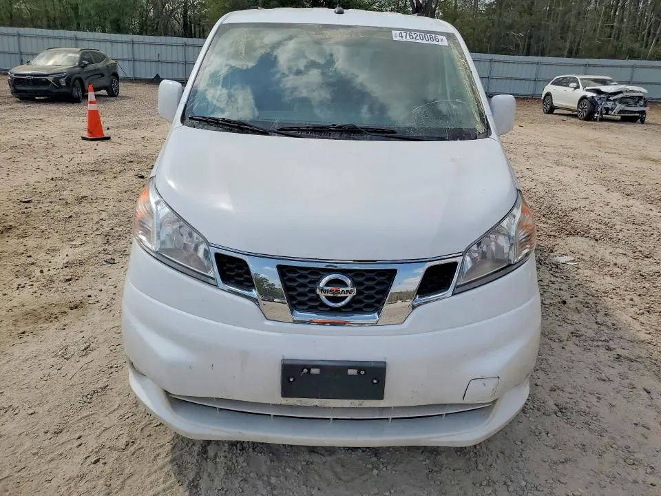 2015 NISSAN NV200 SV  