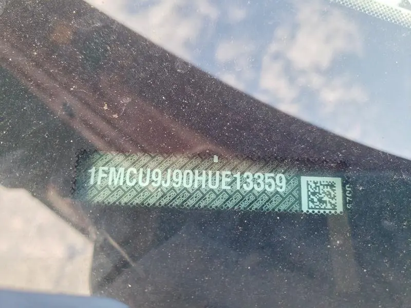 2017 FORD ESCAPE TITANIUM  