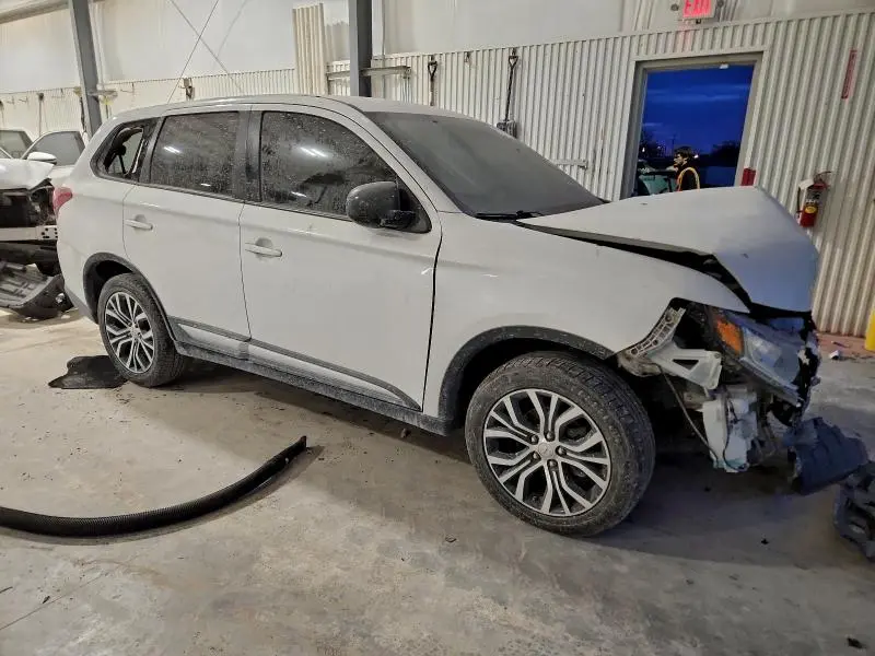 2017 MITSUBISHI OUTLANDER ES  