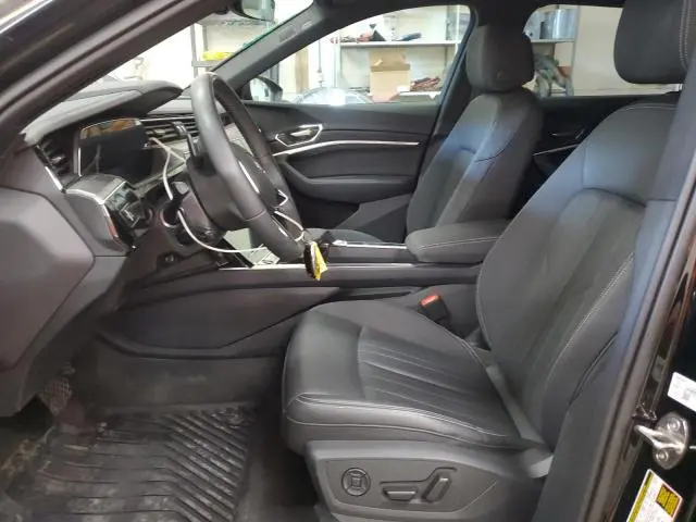 2024 AUDI Q8 E-TRON SPORTBACK PREMIUM PLUS  