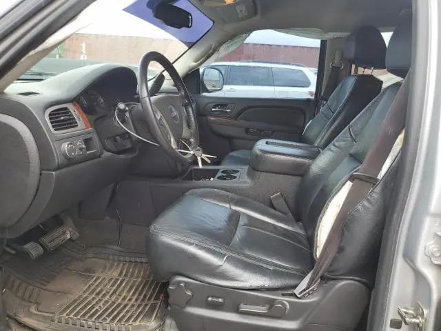 2012 GMC YUKON SLE  