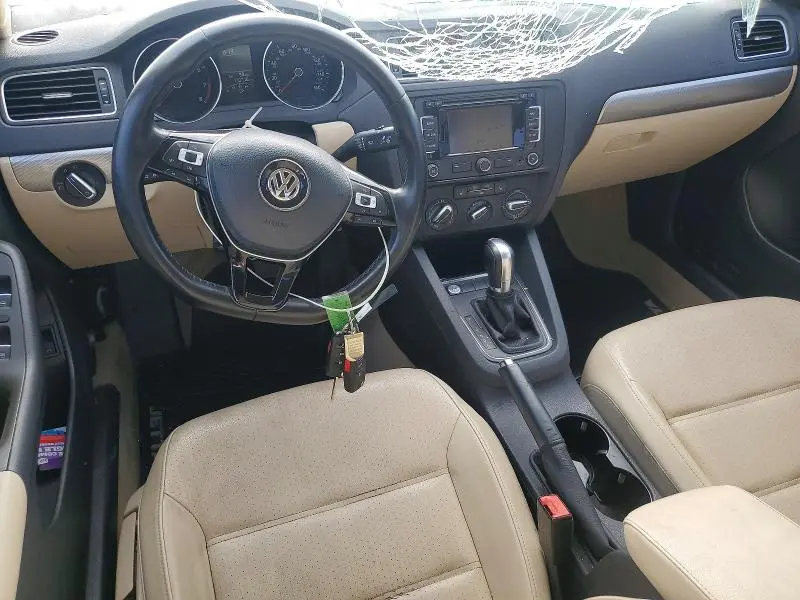 2015 VOLKSWAGEN JETTA SE  