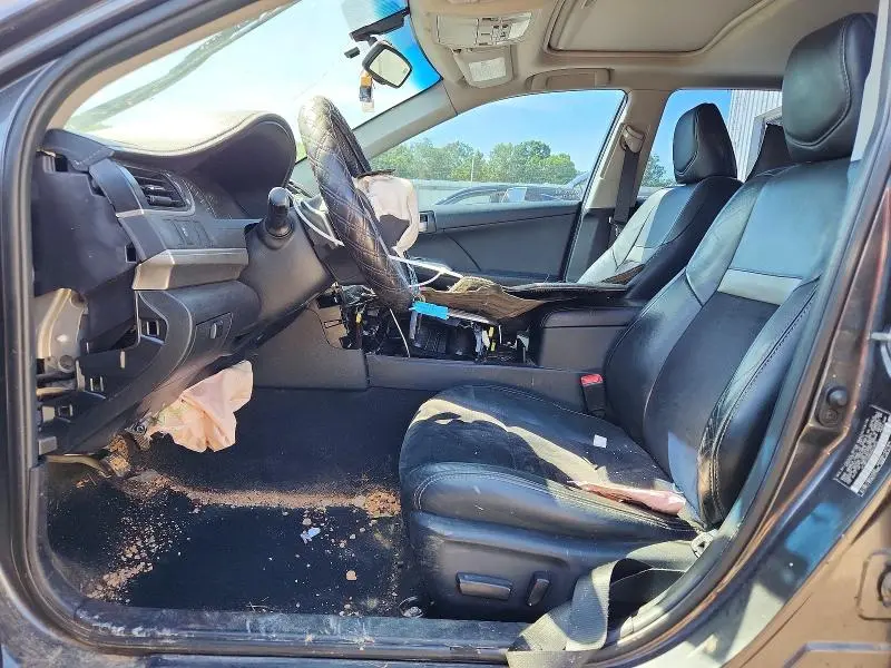 2012 TOYOTA CAMRY SE  