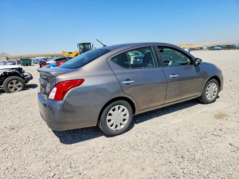 2016 NISSAN VERSA 1.6 SV  