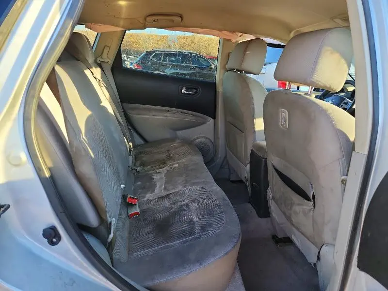 2015 NISSAN ROGUE SELECT S  