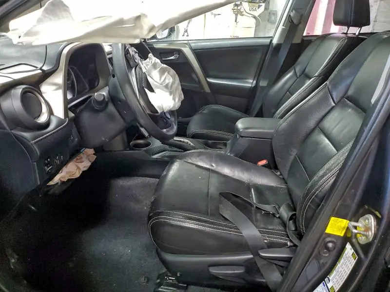 2014 TOYOTA RAV4 XLE  