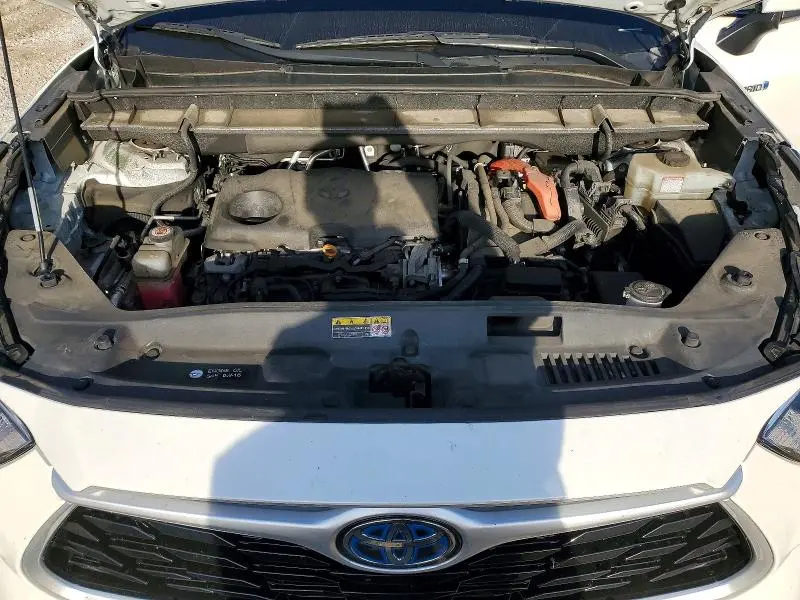 2020 TOYOTA HIGHLANDER HYBRID XLE  