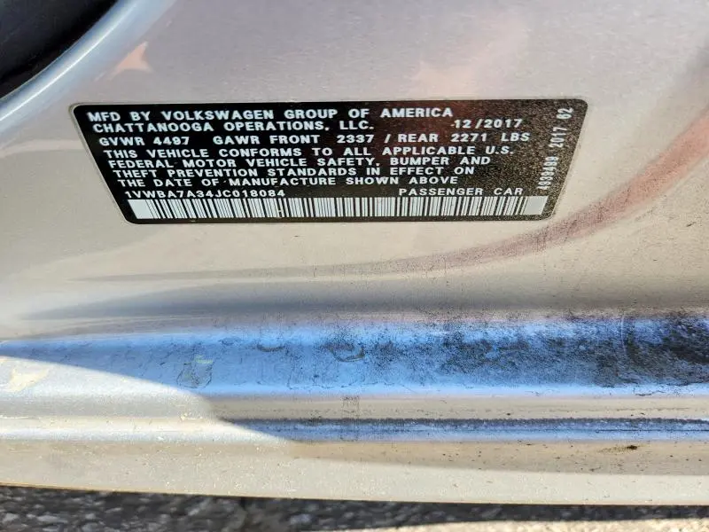 2018 VOLKSWAGEN PASSAT   