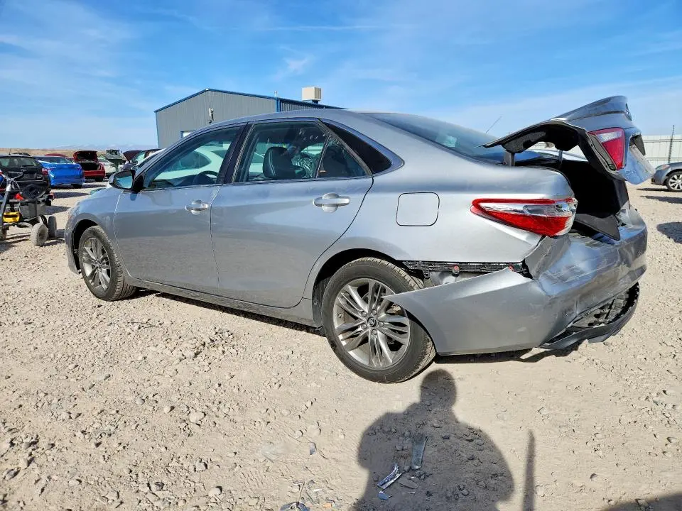 2017 TOYOTA CAMRY SE  