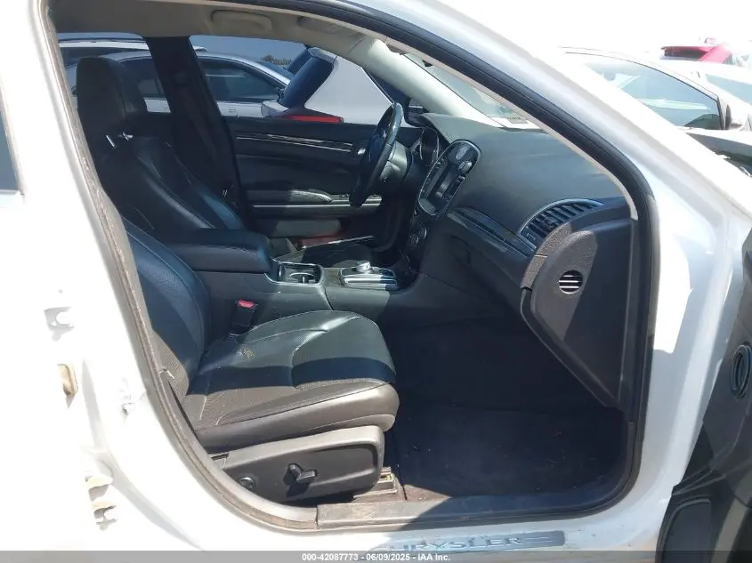 2019 CHRYSLER 300 LIMITED
