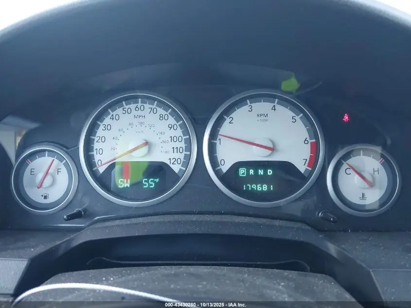 2010 DODGE GRAND CARAVAN CREW