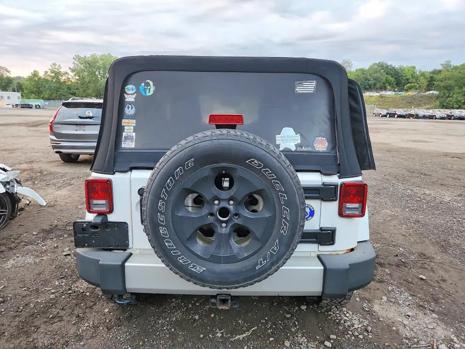 2014 JEEP WRANGLER SAHARA  