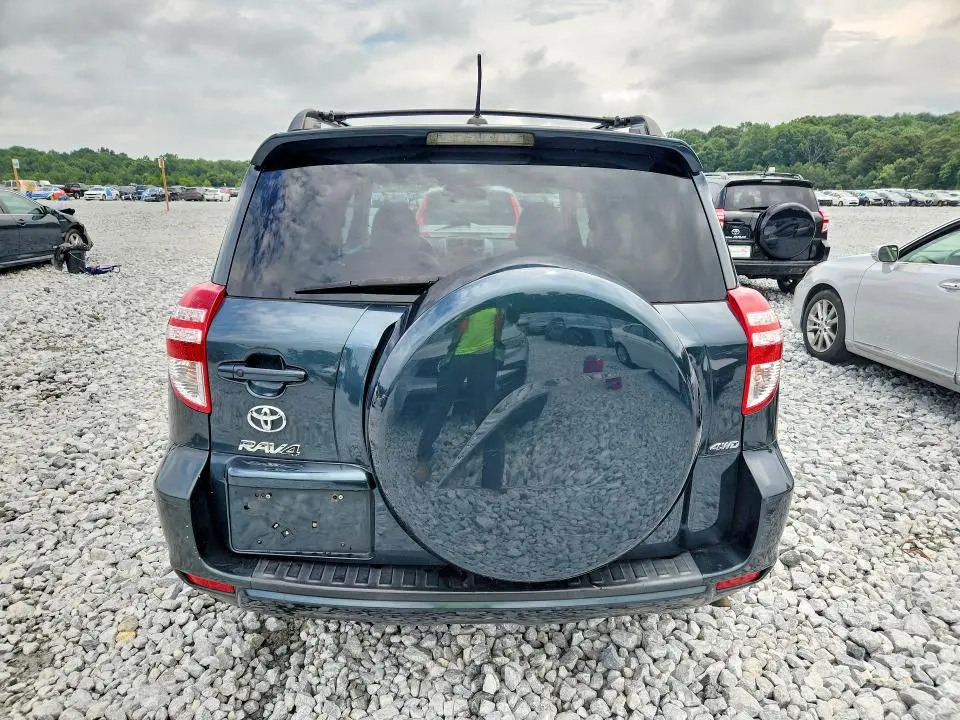 2011 TOYOTA RAV4 LIMITED  