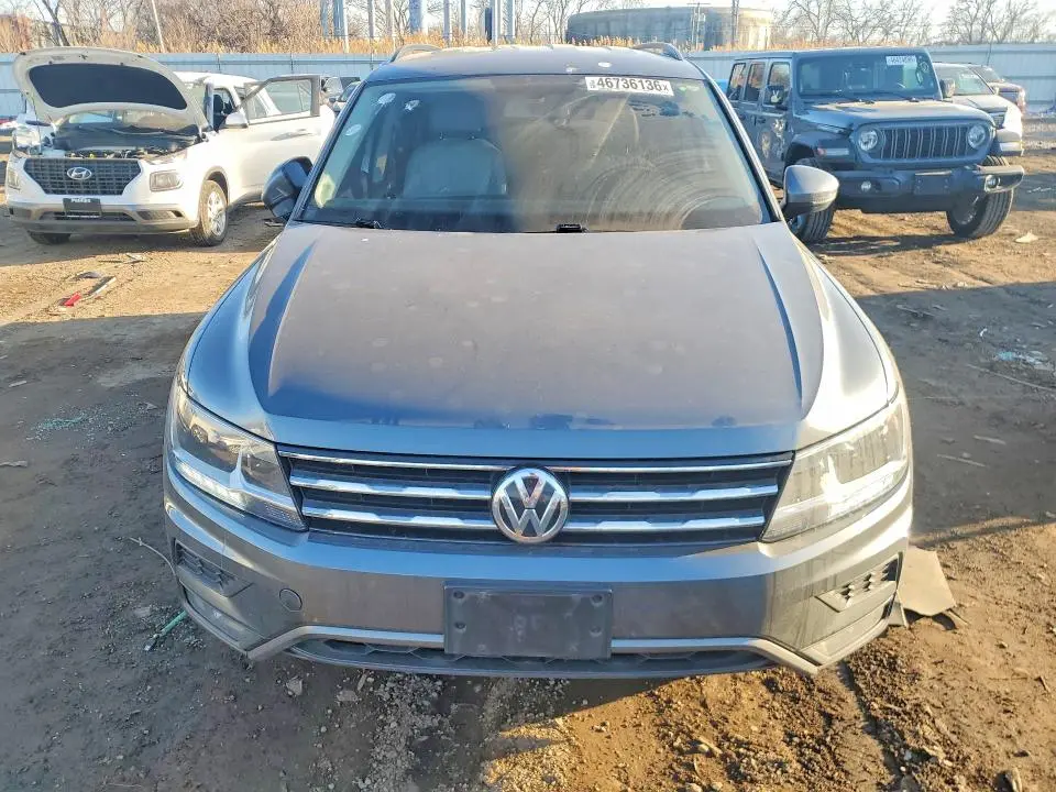 2018 VOLKSWAGEN TIGUAN SE  