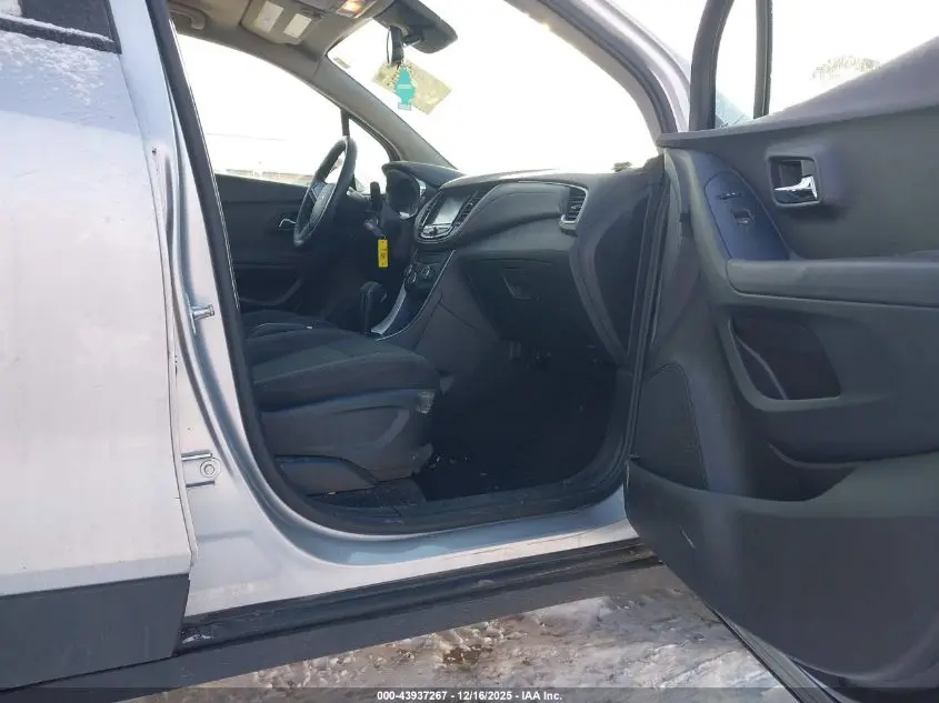 2017 CHEVROLET TRAX LS