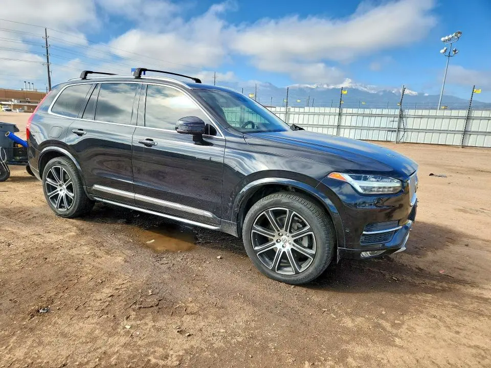 2016 VOLVO XC90 T6  