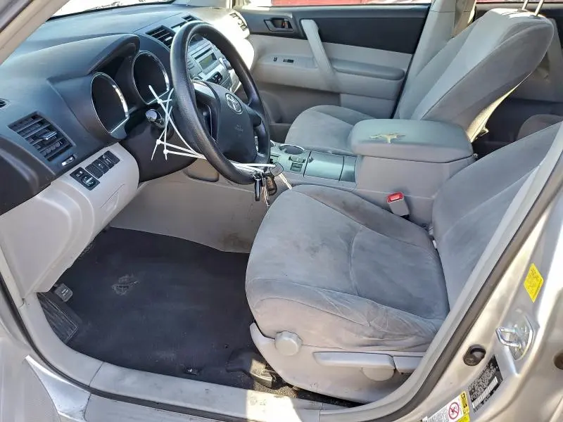 2011 TOYOTA HIGHLANDER BASE  