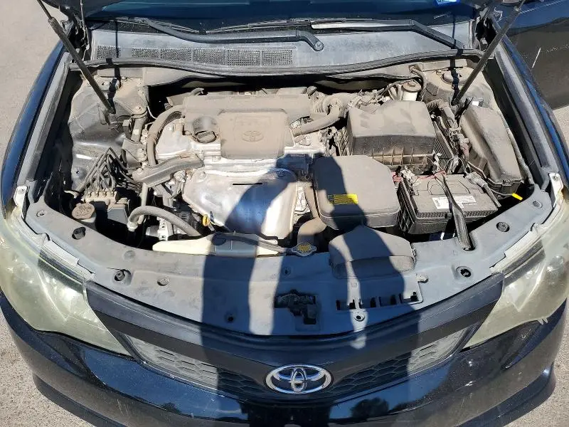 2013 TOYOTA CAMRY SE  