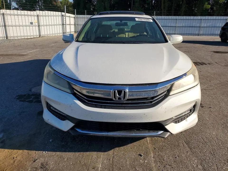 2017 HONDA ACCORD EX  