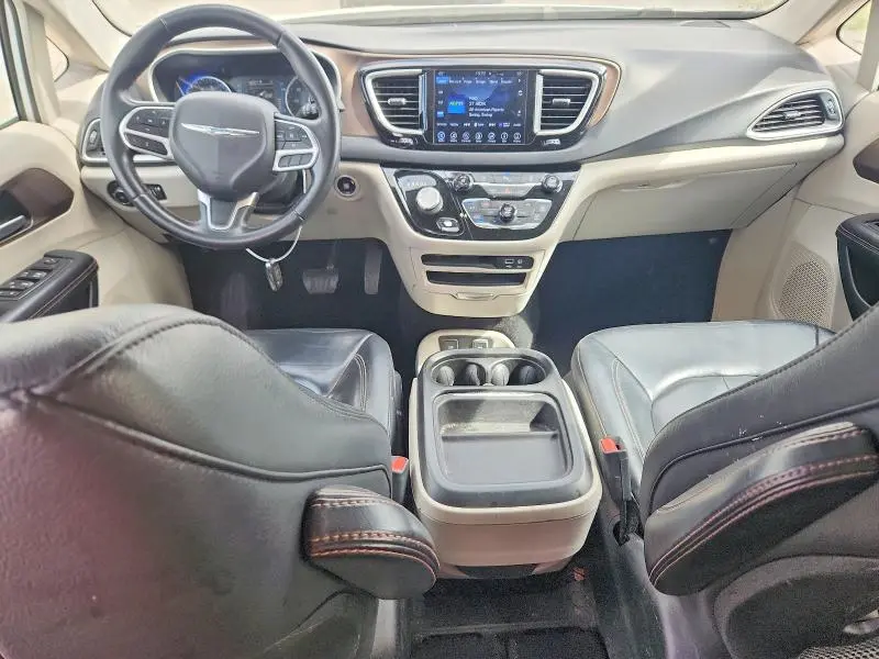 2017 CHRYSLER PACIFICA TOURING L  