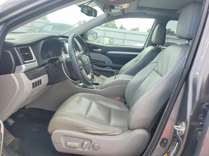 2015 TOYOTA HIGHLANDER XLE  