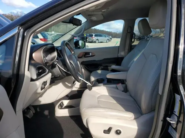 2017 CHRYSLER PACIFICA TOURING L  