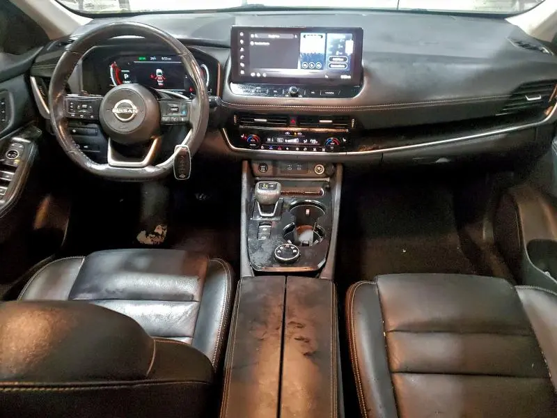 2024 NISSAN ROGUE SL  