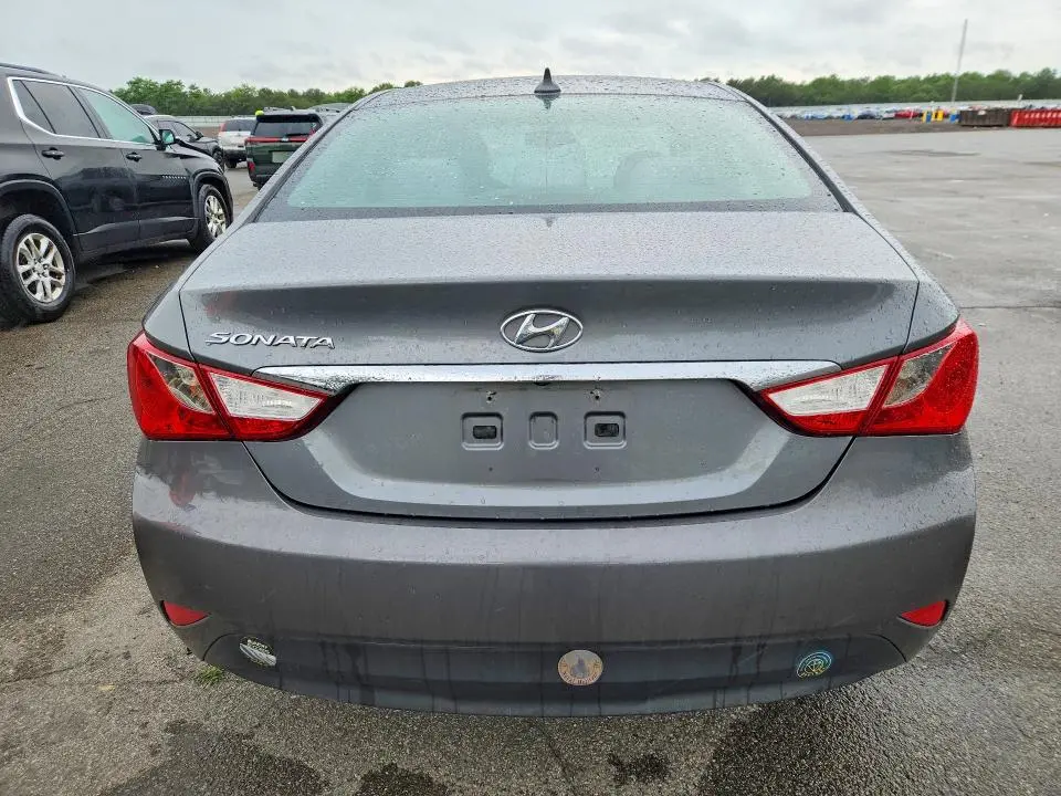 2014 HYUNDAI SONATA GLS  