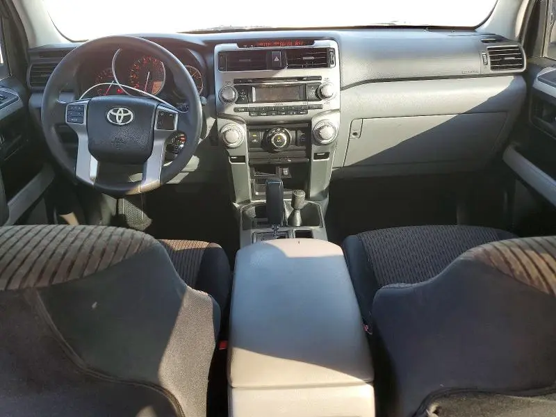 2011 TOYOTA 4RUNNER SR5  