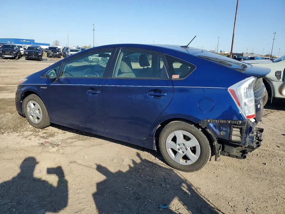 2011 TOYOTA PRIUS TWO  