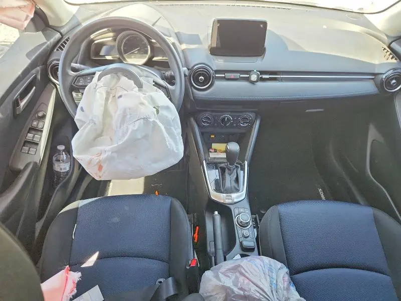 2020 TOYOTA YARIS LE  