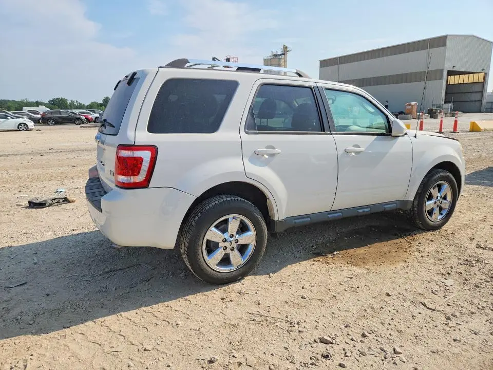 2010 FORD ESCAPE LIMITED  