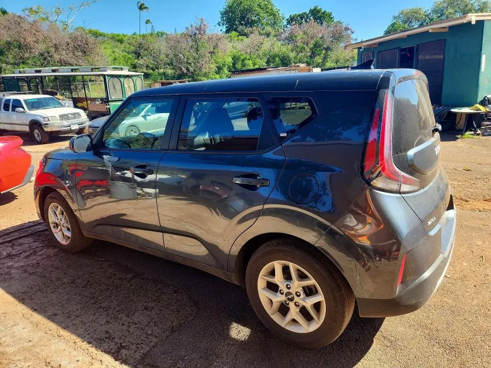2025 KIA SOUL LX  