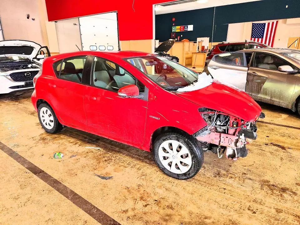 2013 TOYOTA PRIUS C ONE  