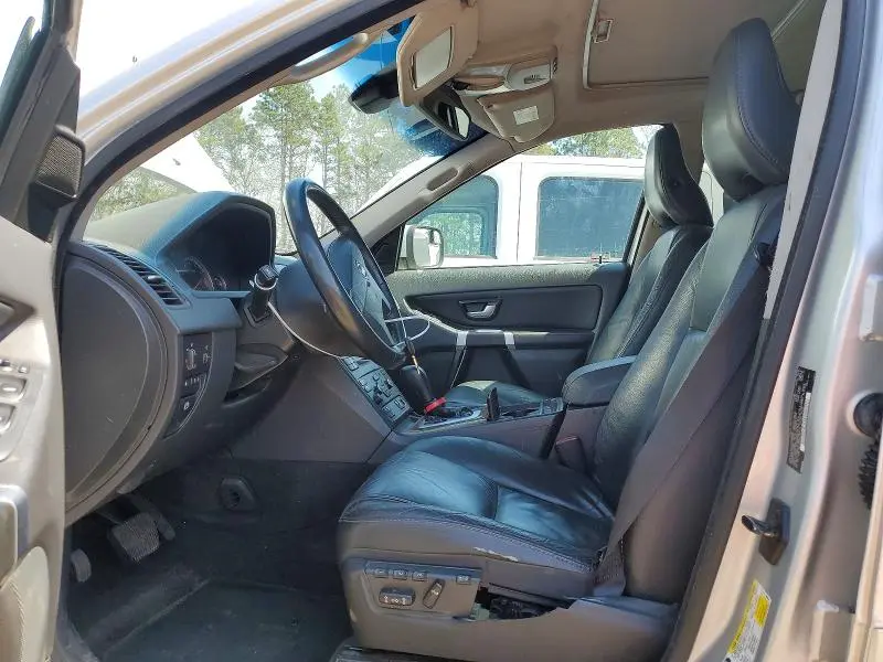 2010 VOLVO XC90 3.2  